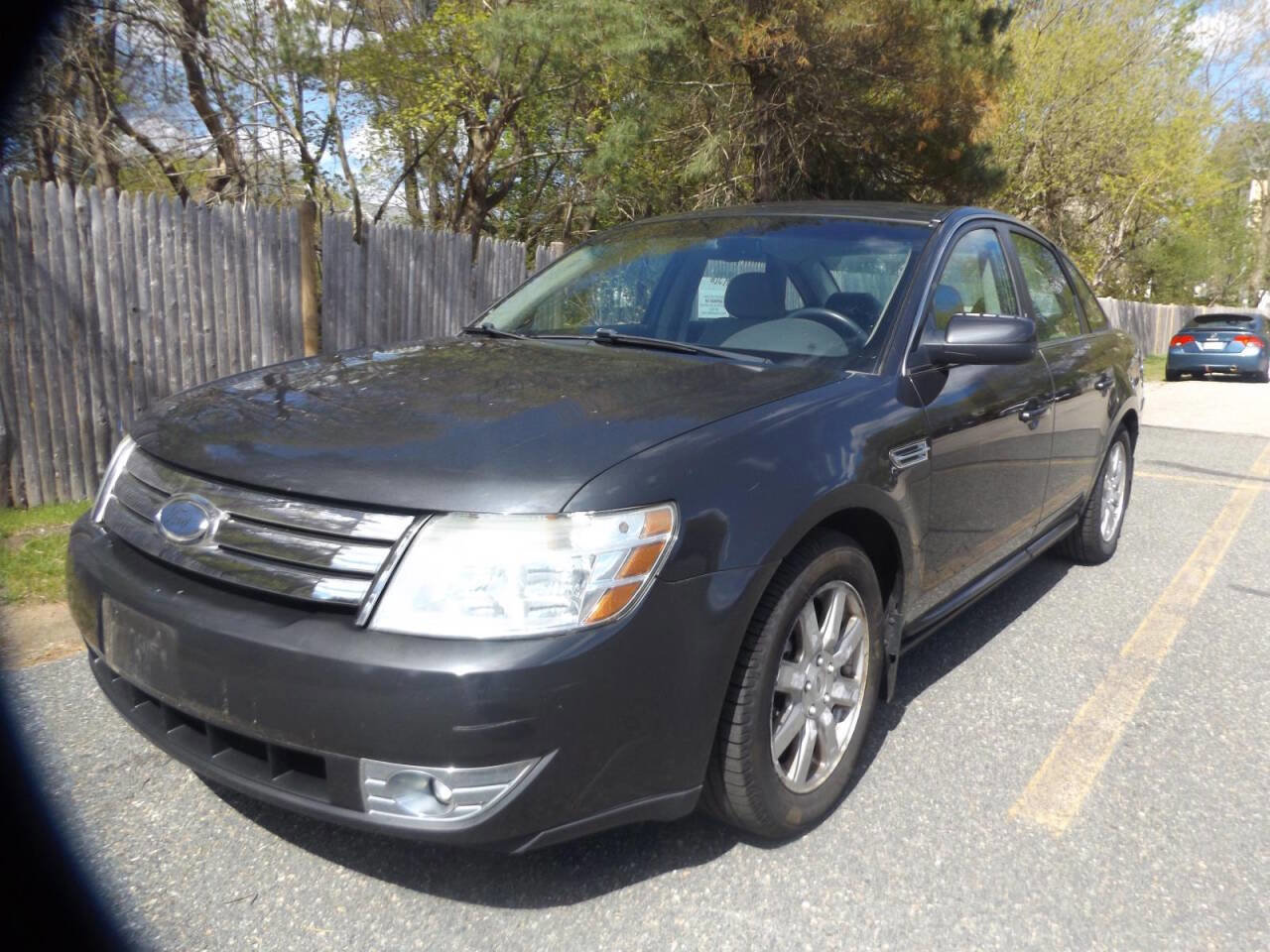 Used 2008 Ford Taurus SEL FWD image 1