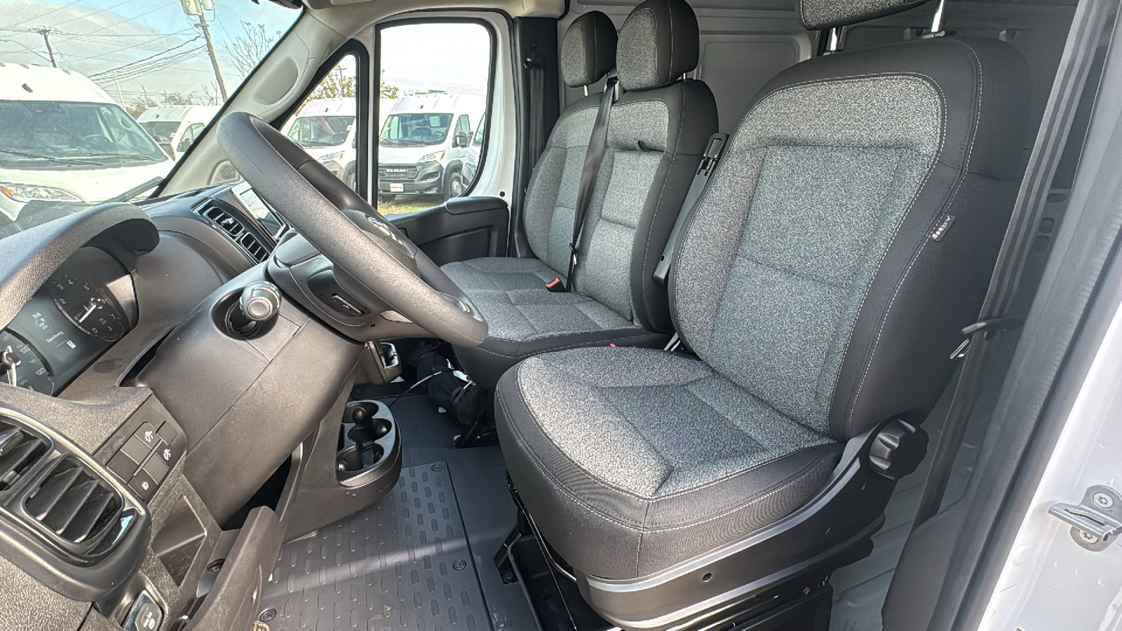 New 2026 RAM ProMaster 2500 image 13