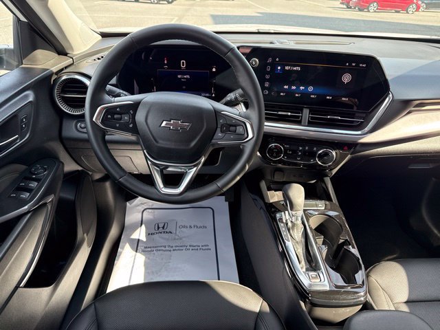 Used 2024 Chevrolet Trax ACTIV w/ Sunroof Package FWD image 12