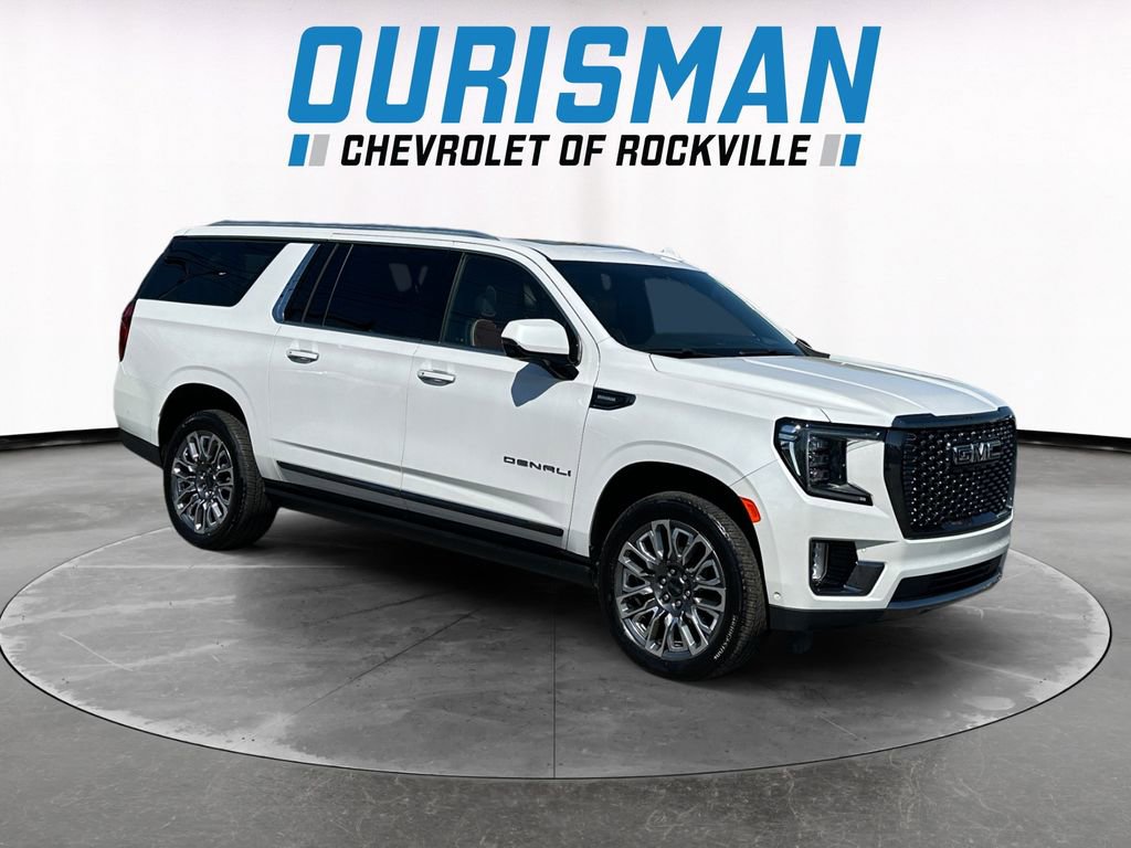 Used 2023 GMC Yukon XL Denali Ultimate image 1