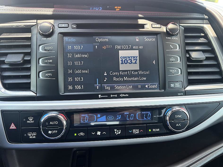 Used 2018 Toyota Highlander XLE FWD image 25