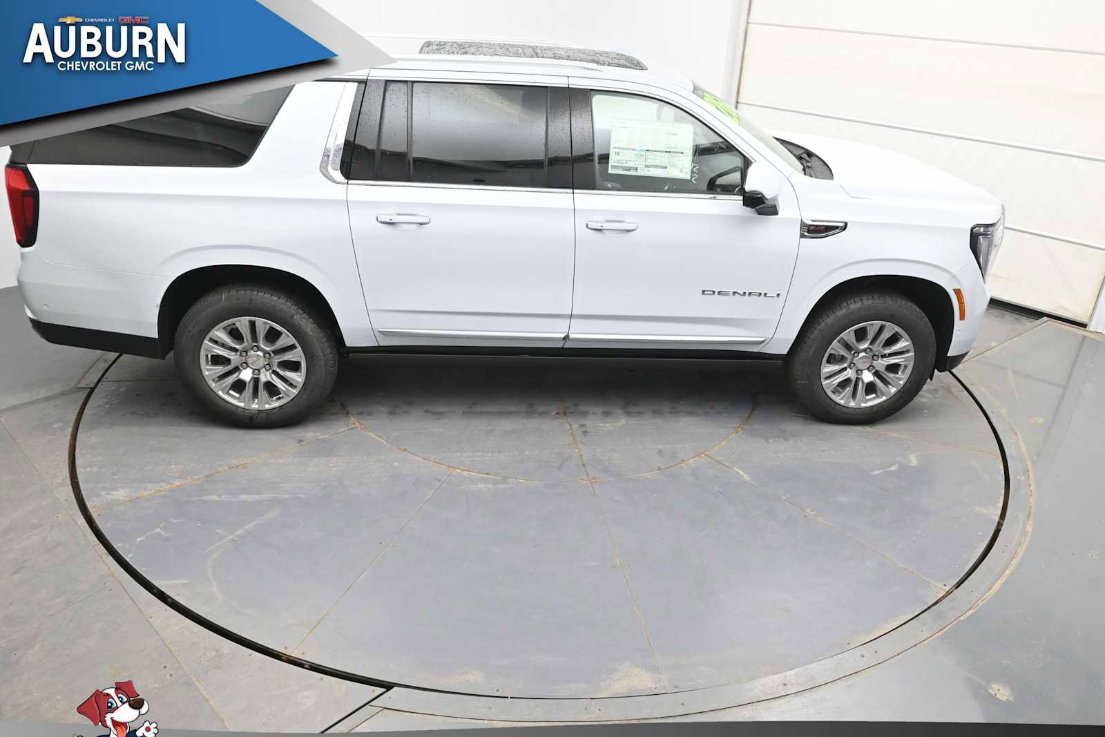 New 2026 GMC Yukon XL Denali w/ Sun & Power Step Package image 30