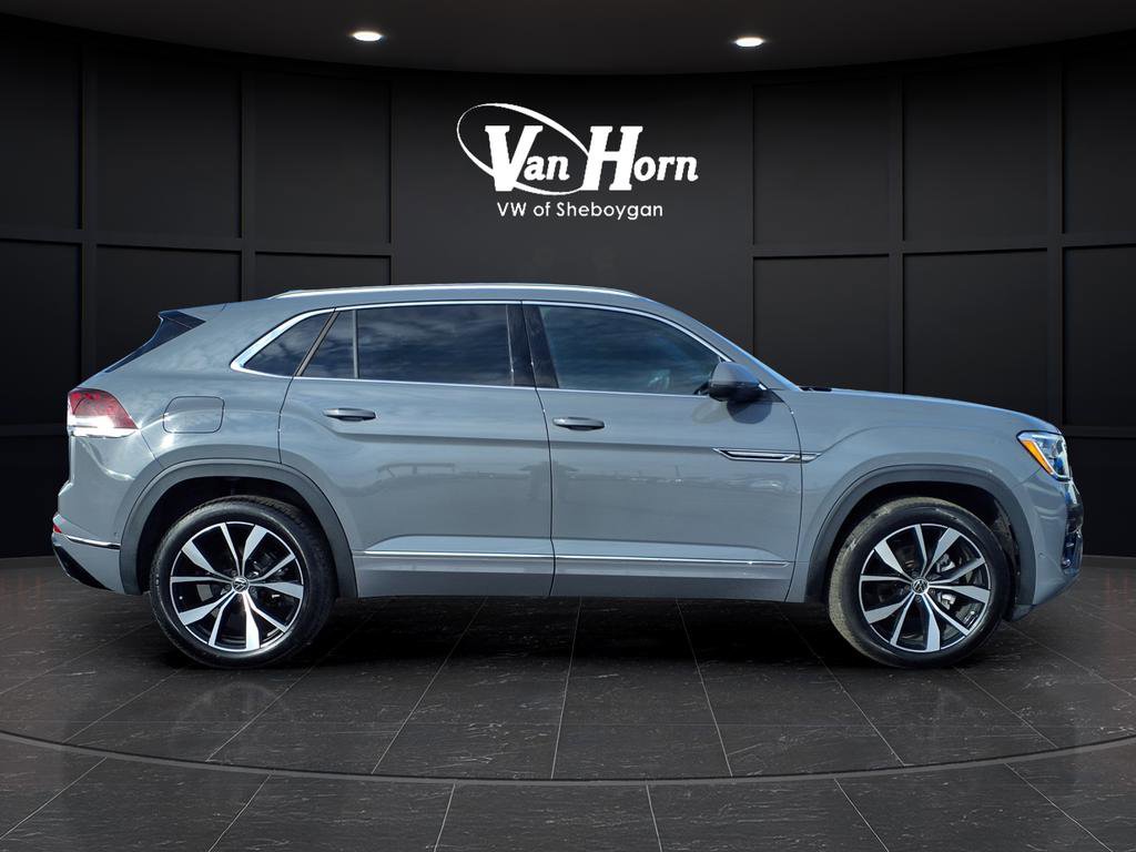 Used 2024 Volkswagen Atlas Cross Sport SEL Premium R-Line AWD/4WD image 2