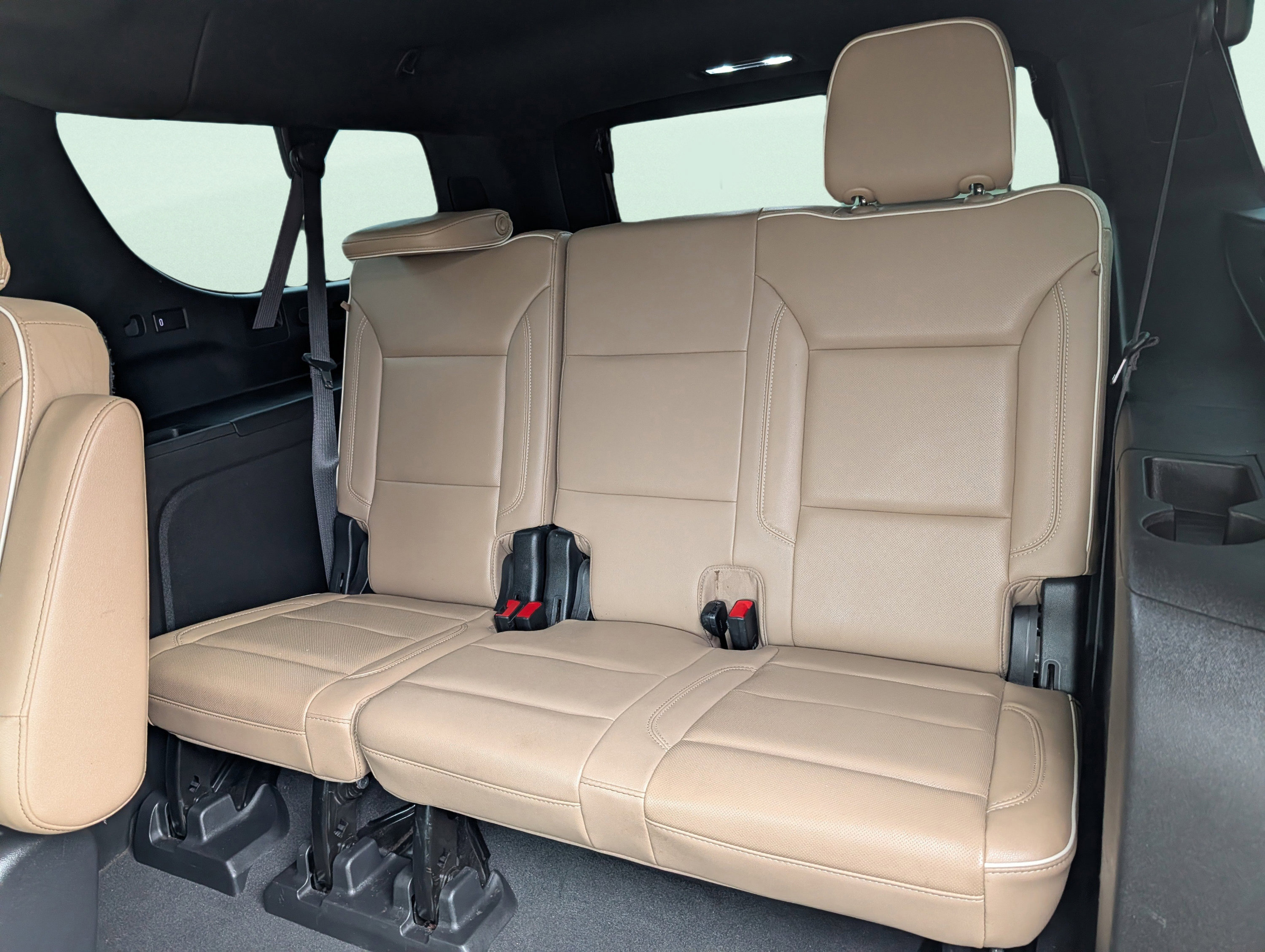 Used 2022 Chevrolet Suburban Premier w/ Max Trailering Package AWD/4WD image 62