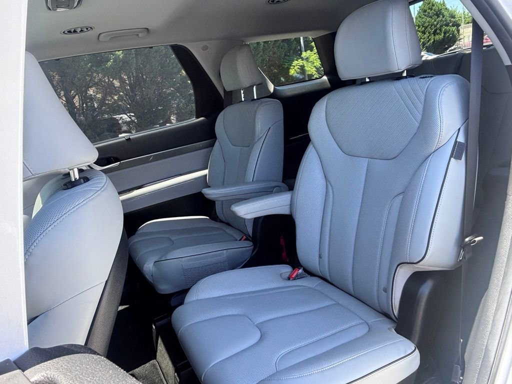 Used 2023 Hyundai Palisade SEL w/ Premium Package FWD image 19