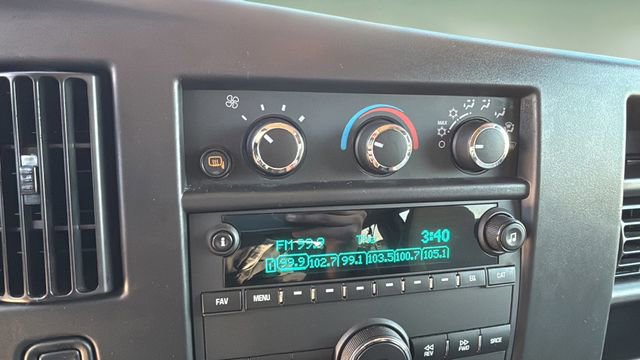 Used 2024 Chevrolet Express 3500 LT w/ LT Preferred Equipment Group RWD image 26