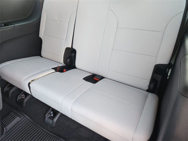 New 2026 Chevrolet Traverse High Country w/ LPO, Floor Liner Package image 33