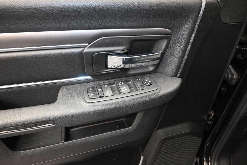 Used 2022 RAM 1500 Classic Warlock w/ Electronics Group AWD/4WD image 11