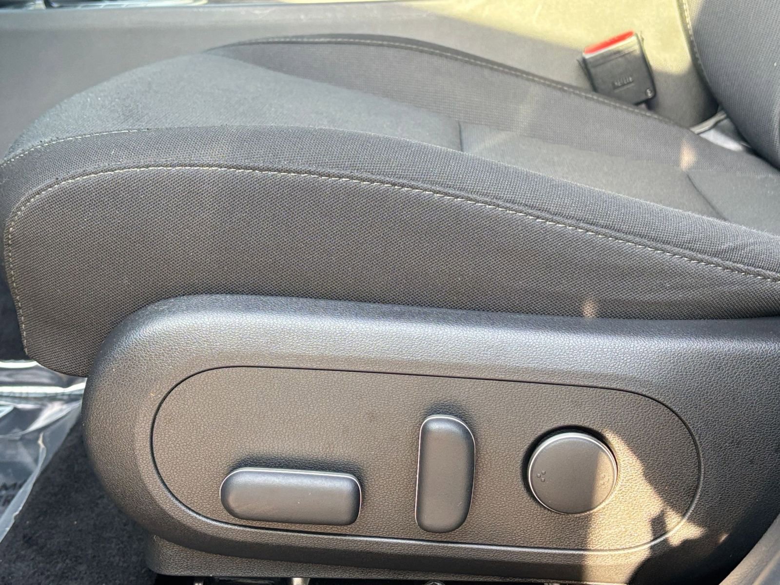 Used 2025 Hyundai Kona SEL image 28