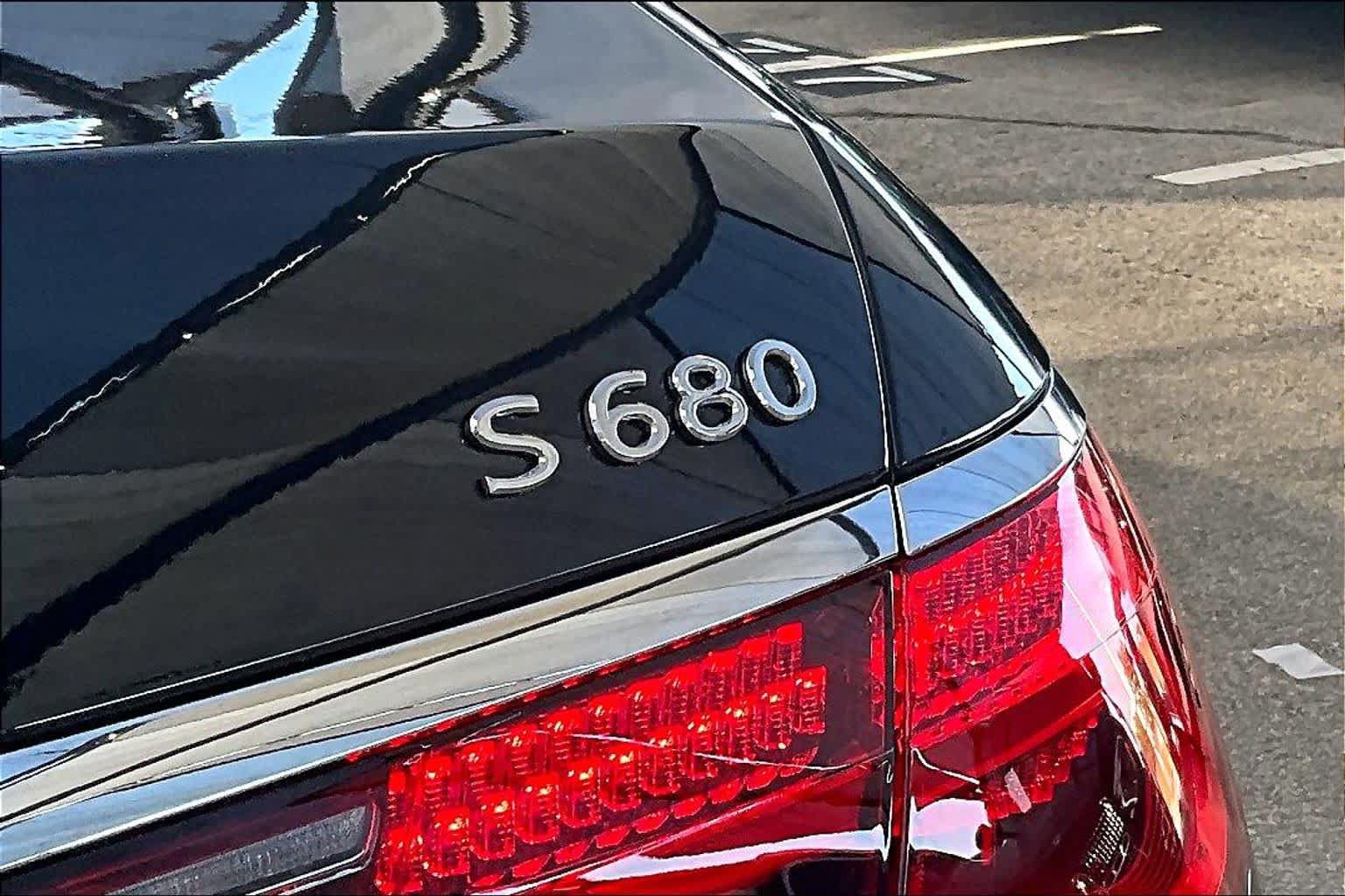 New 2026 Mercedes-Benz Maybach S 680 4MATIC image 7