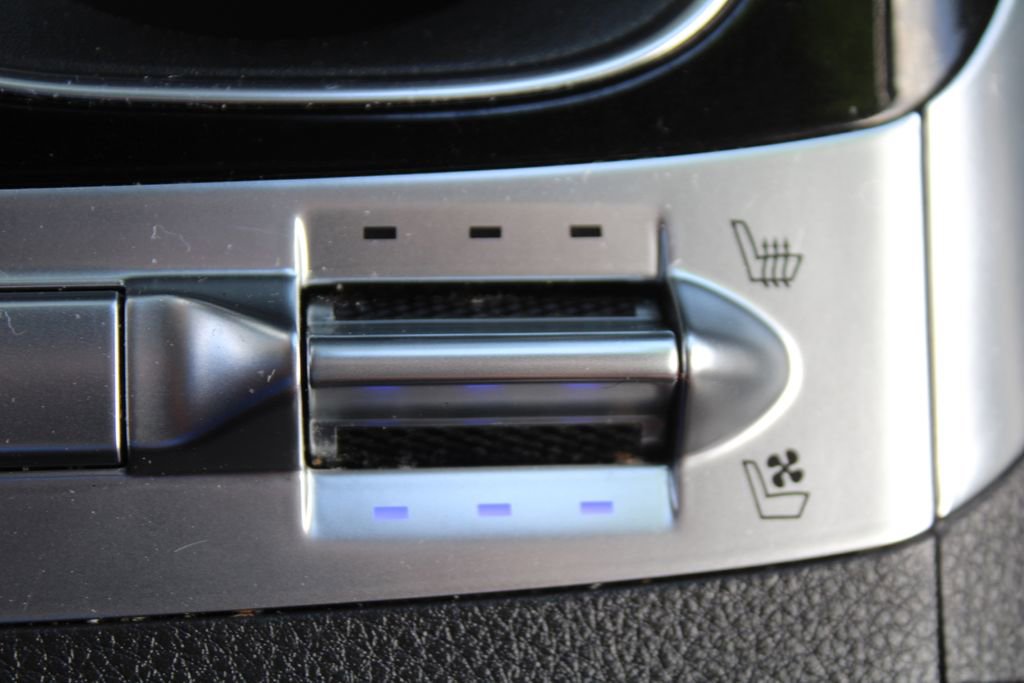 Used 2024 Kia Carnival SX FWD image 53