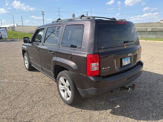 Used 2014 Jeep Patriot Latitude AWD/4WD image 4