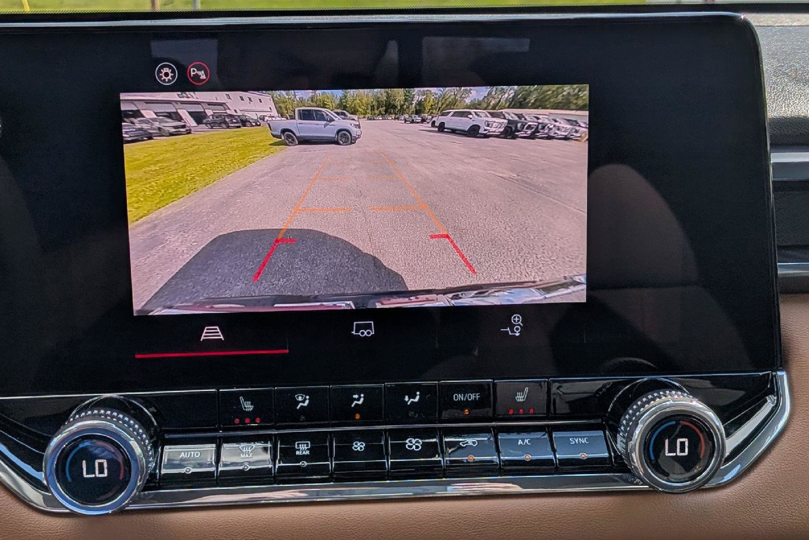 New 2026 GMC Canyon AT4 AWD/4WD image 16