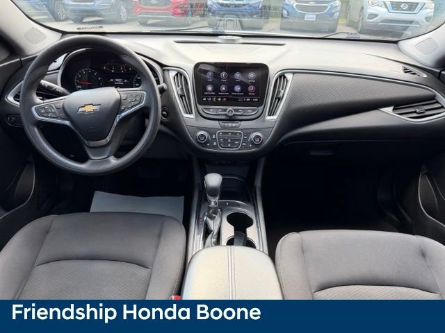 Used 2022 Chevrolet Malibu LT FWD image 26