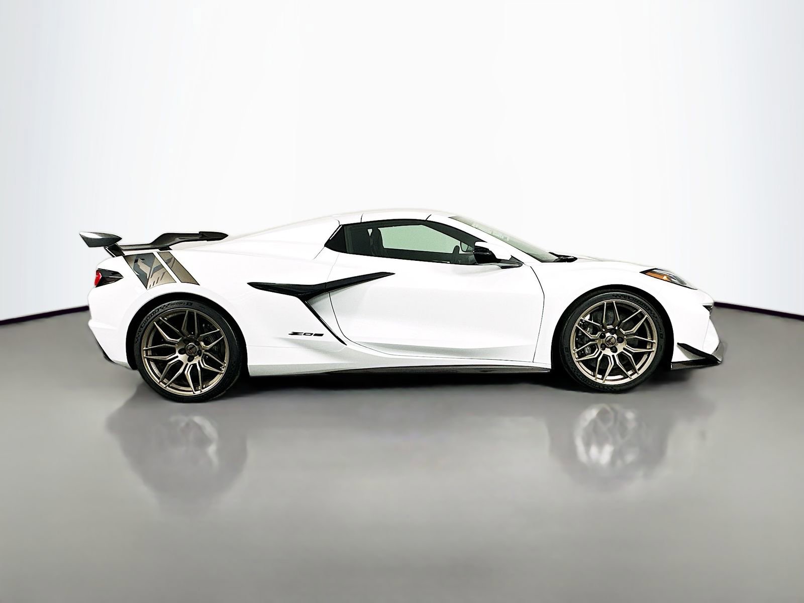 New 2025 Chevrolet Corvette Z06 w/ Z07 Performance Package image 8