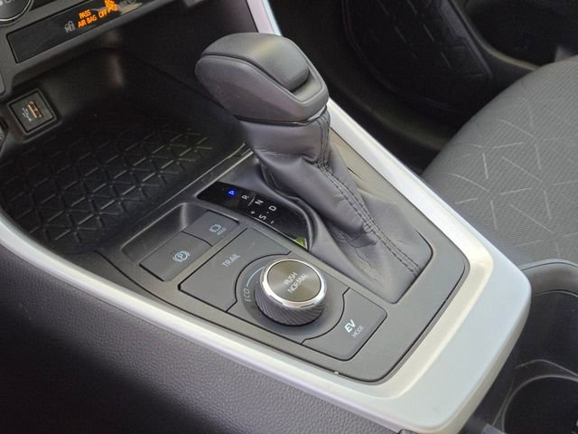 Certified 2025 Toyota RAV4 XLE image 23