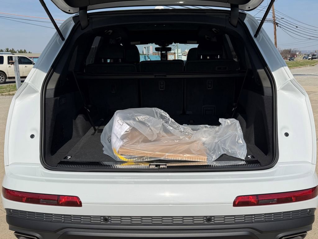New 2026 Audi Q7 3.0T Premium Plus image 15