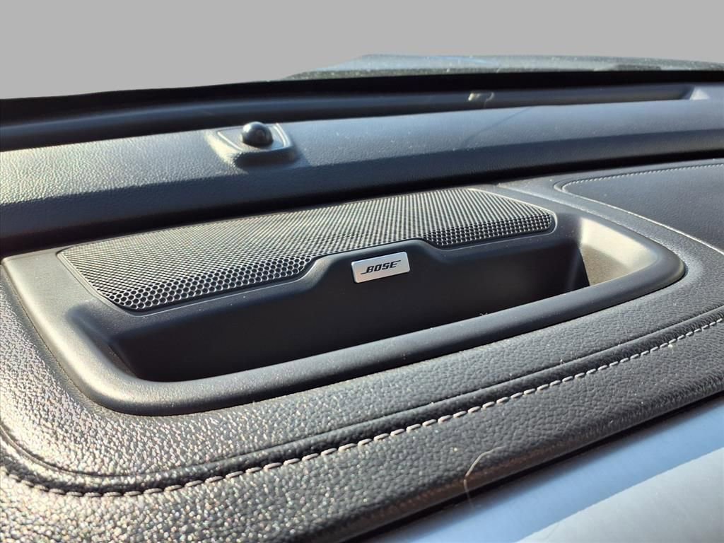 Used 2016 GMC Canyon SLT w/ Driver Alert Package image 18