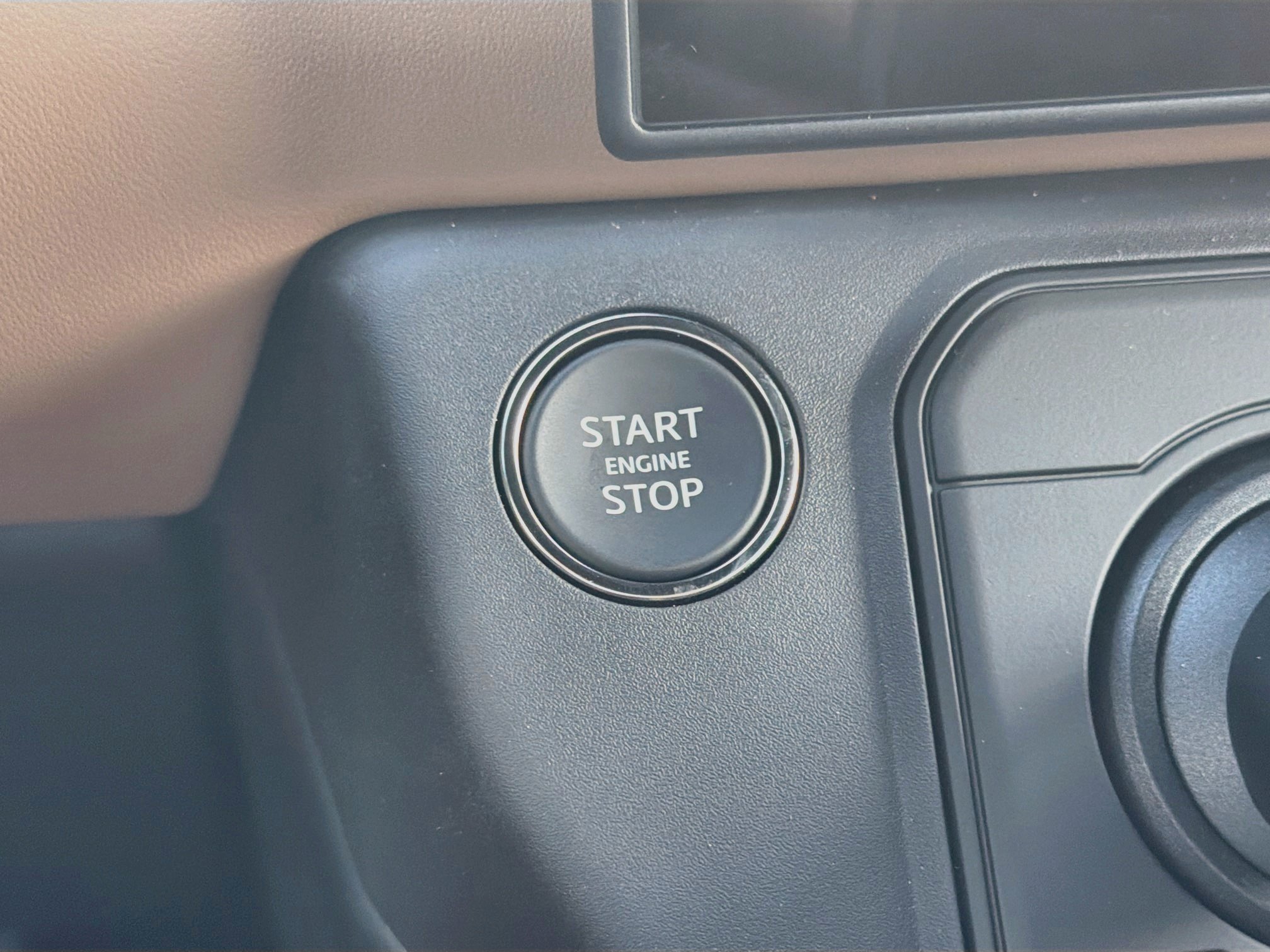 New 2026 Land Rover Defender 110 X-Dynamic SE AWD/4WD image 37