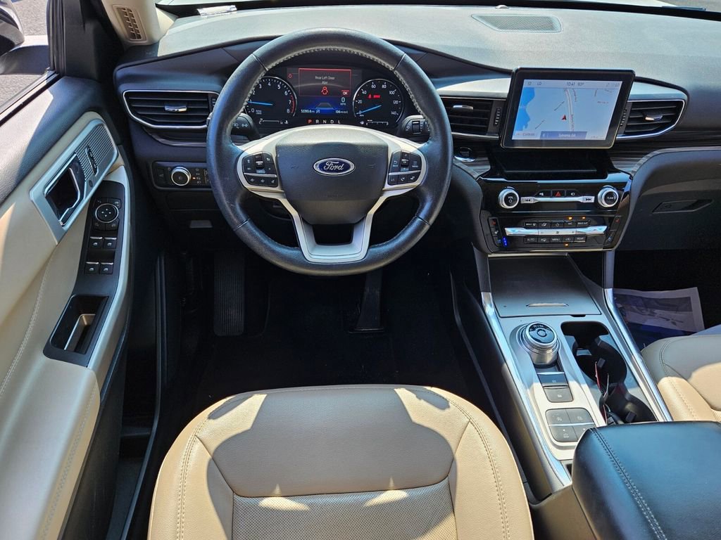 Used 2022 Ford Explorer Limited image 7