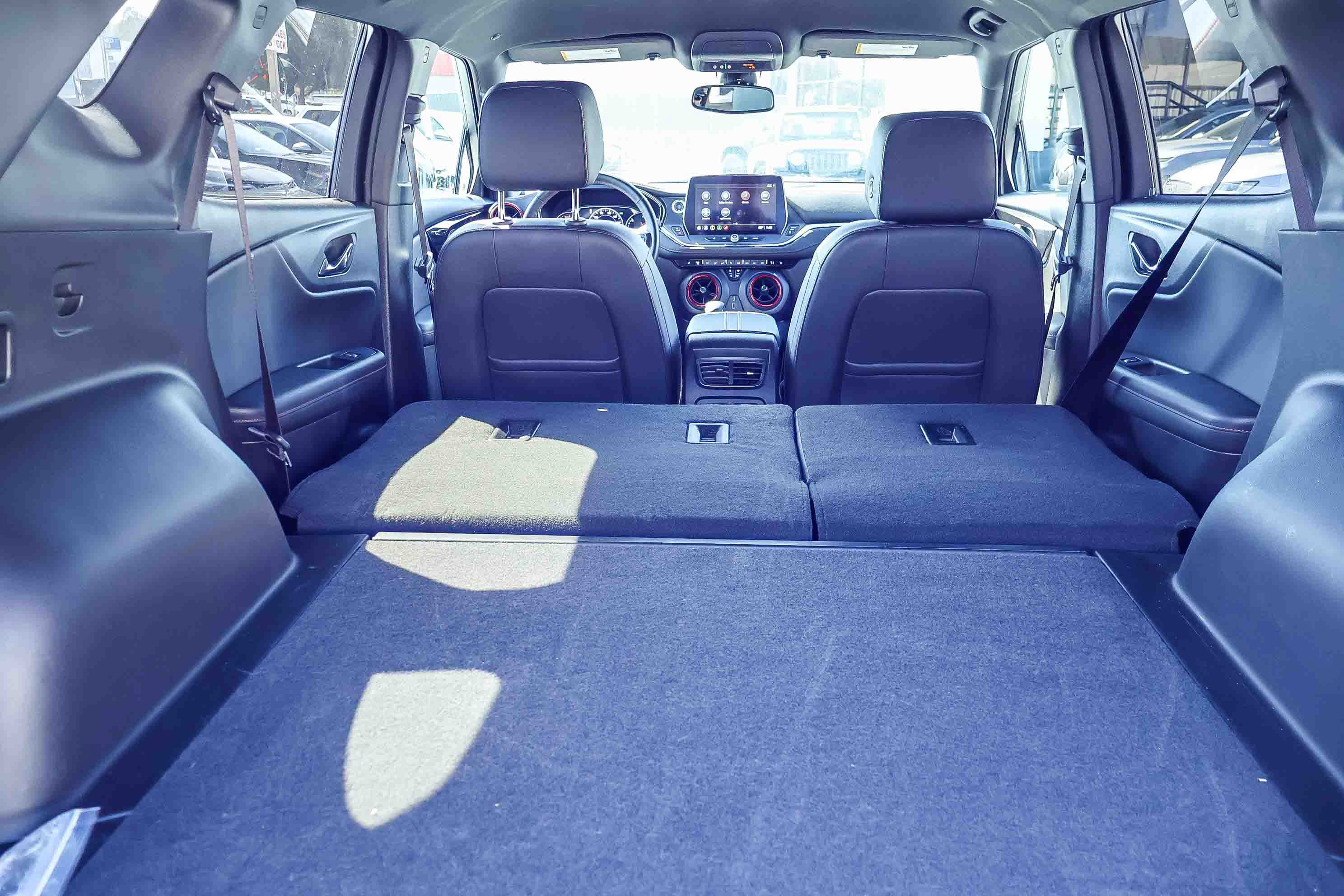 Used 2025 Chevrolet Blazer RS image 17