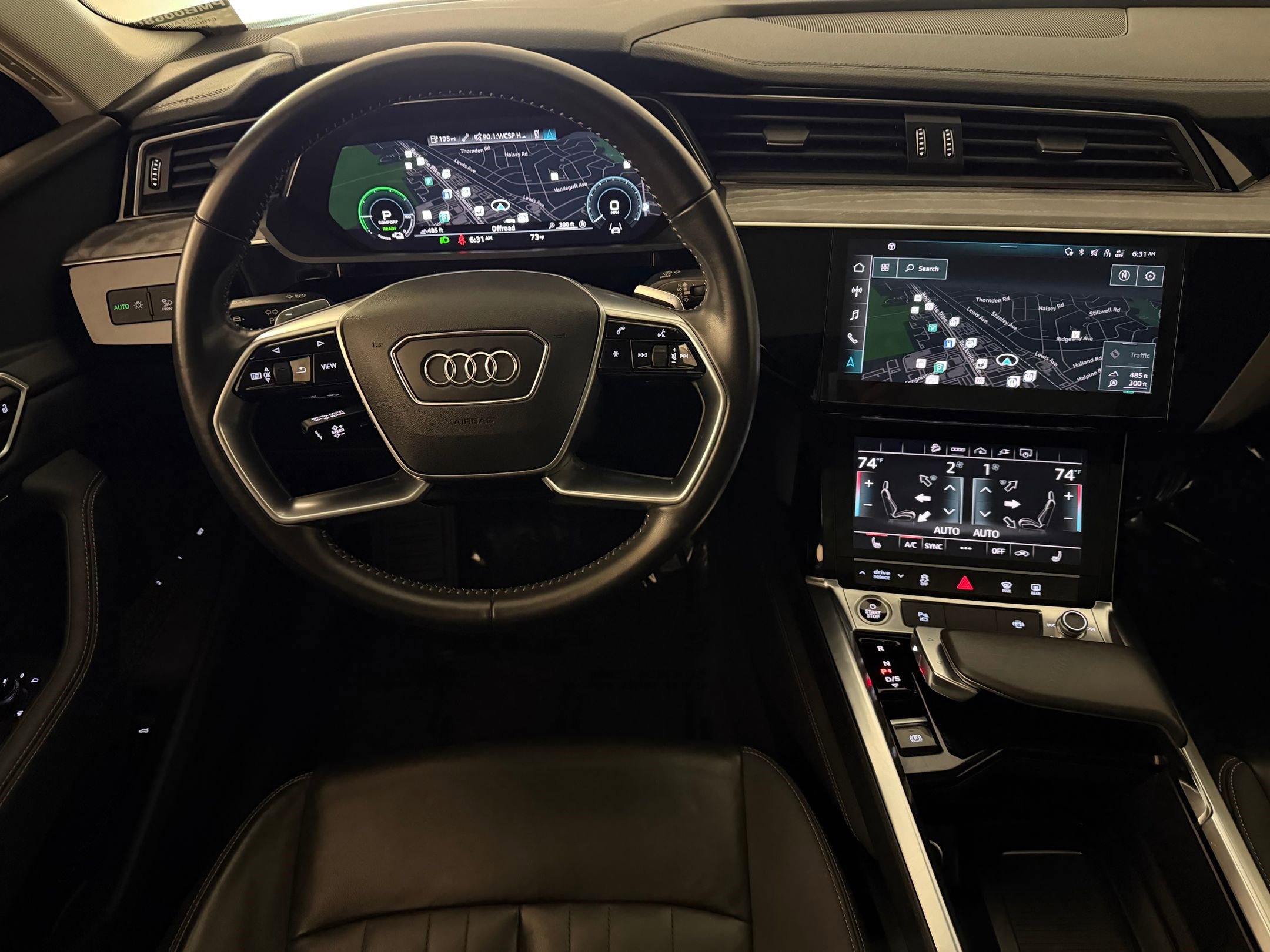 Used 2021 Audi e-tron Premium w/ Convenience Plus Package AWD/4WD image 28