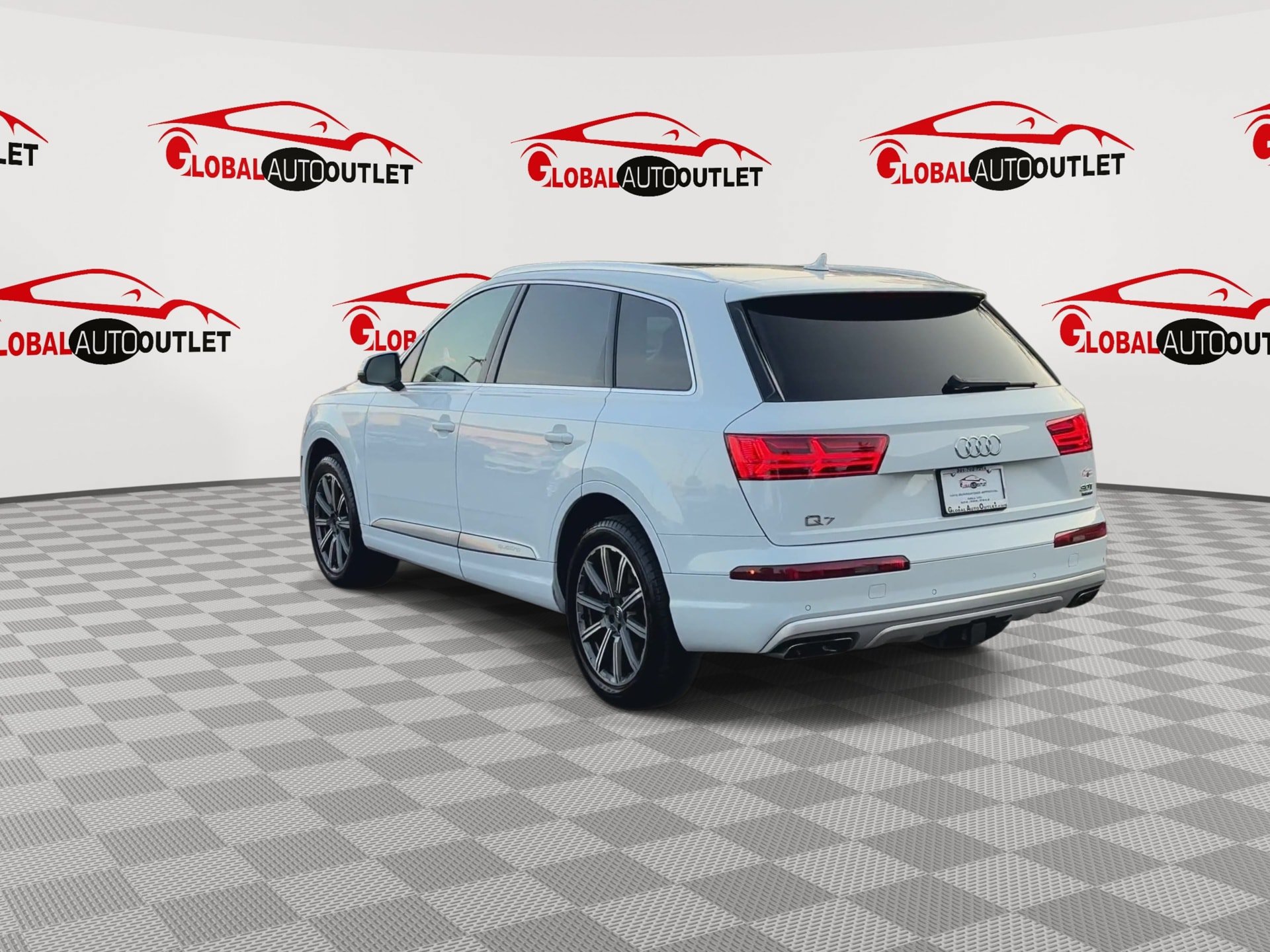 Used 2017 Audi Q7 3.0T Premium Plus AWD/4WD image 7