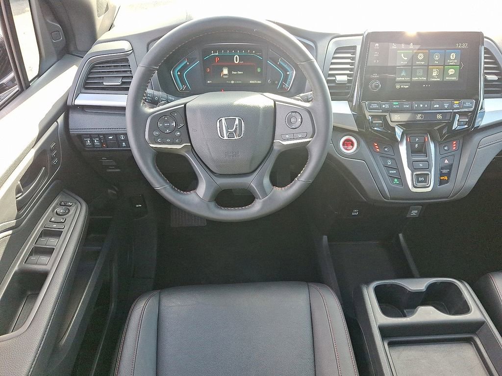 Used 2023 Honda Odyssey Sport image 11