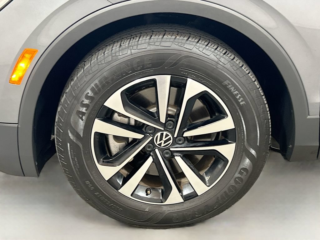 Used 2024 Volkswagen Tiguan S FWD image 29