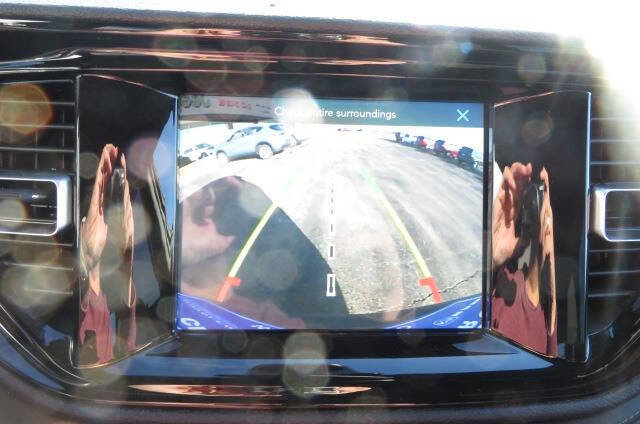 Used 2024 Dodge Durango SXT image 22