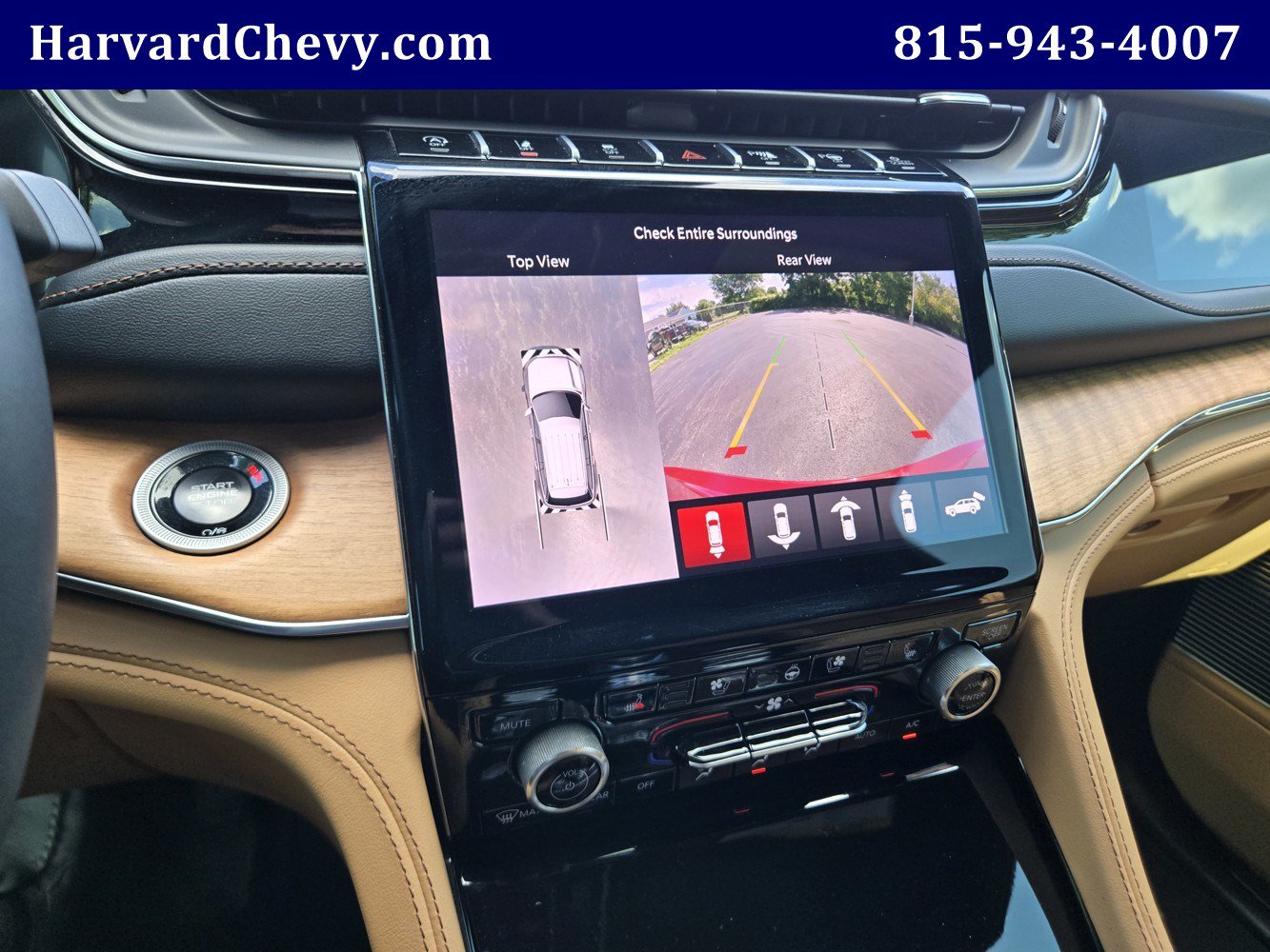 Used 2025 Jeep Grand Cherokee Summit w/ Adv Protech Group IV AWD/4WD image 9