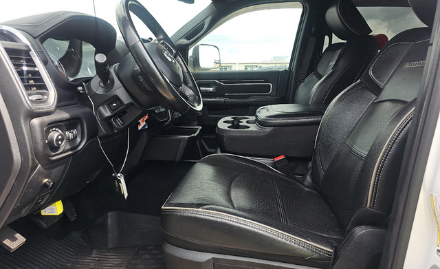 Used 2021 RAM 3500 Laramie w/ Night Edition AWD/4WD image 3
