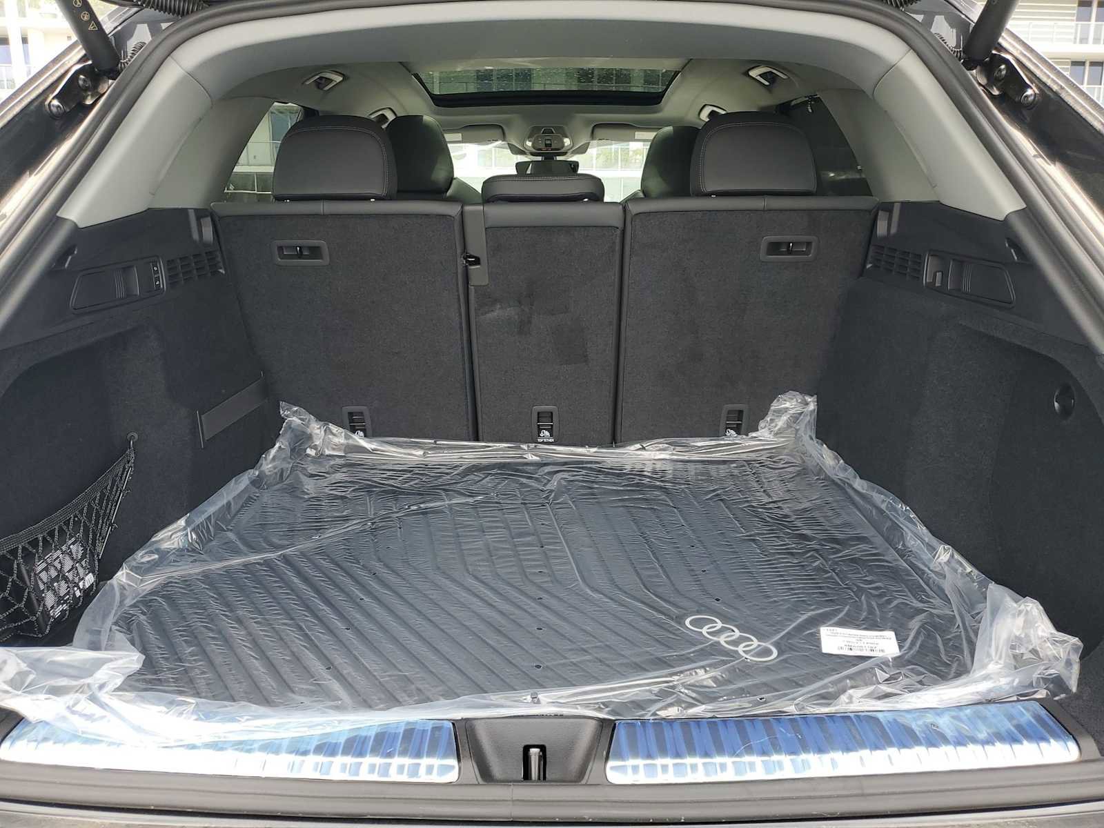 New 2025 Audi Q5 Prestige image 24