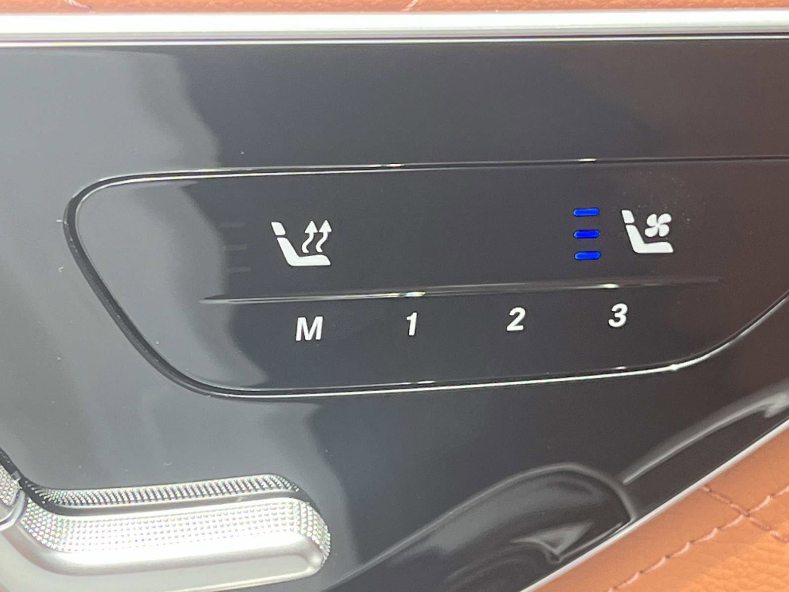 Used 2025 Mercedes-Benz S 580 4MATIC Sedan image 19