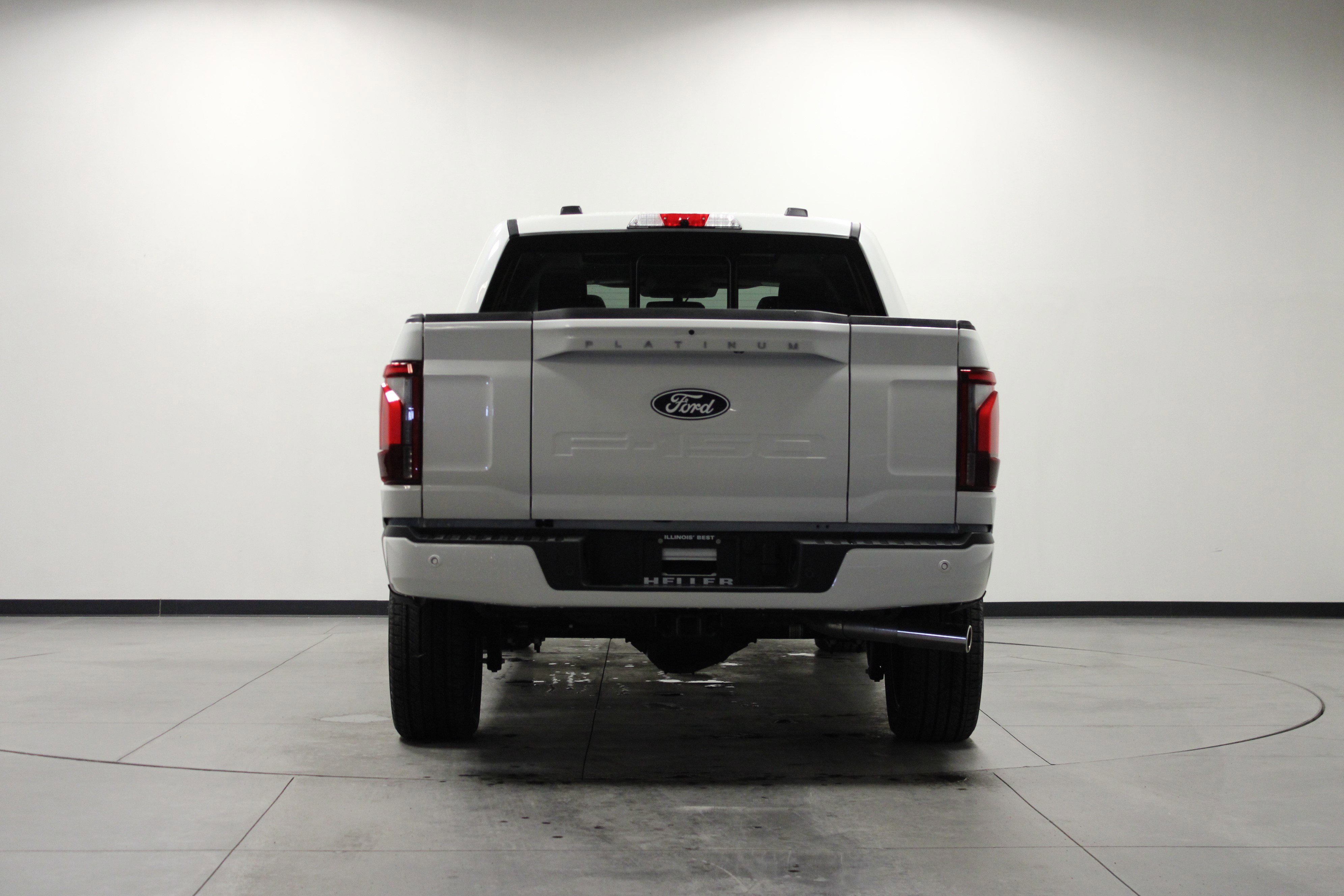 Used 2025 Ford F150 Platinum w/ Equipment Group 703A Plus AWD/4WD image 5