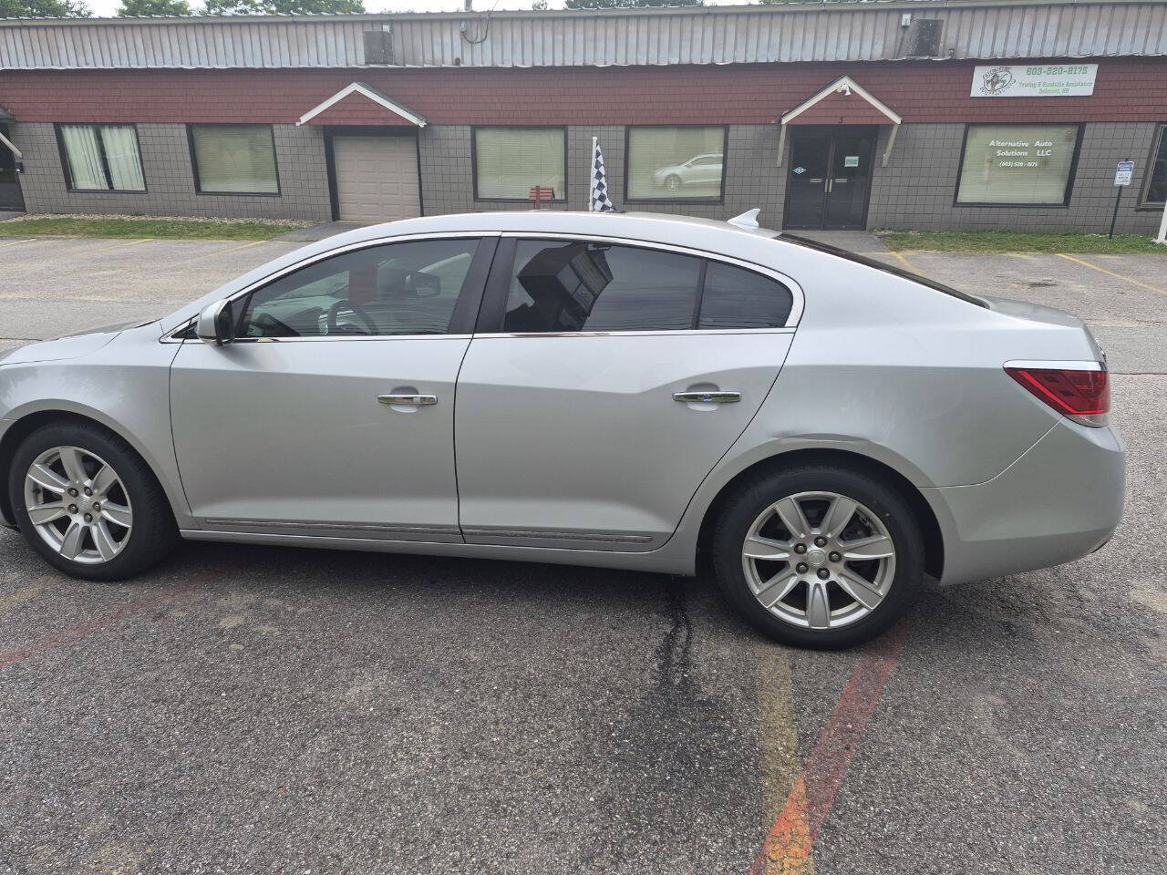 Used 2012 Buick LaCrosse Premium FWD image 5