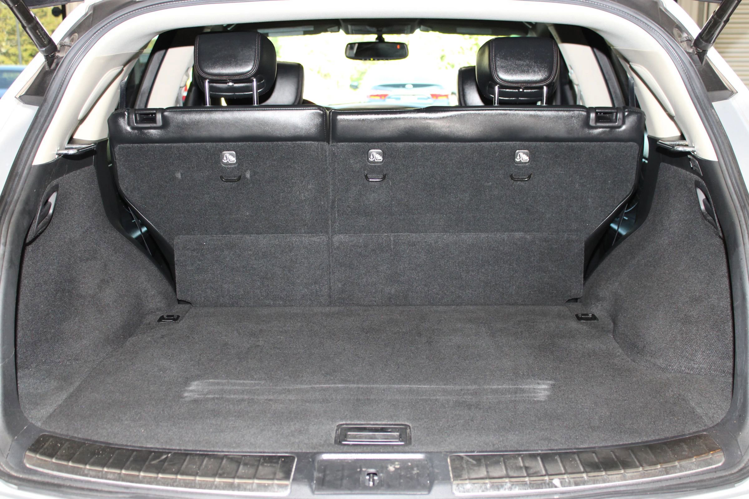 Used 2014 INFINITI QX70 3.7 image 30