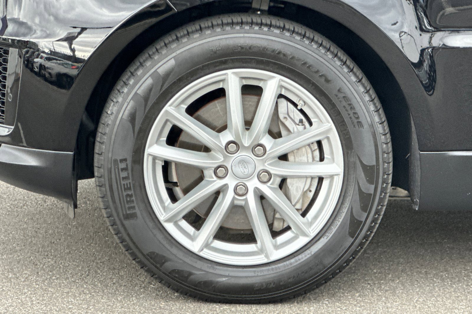 Used 2018 Land Rover Range Rover Sport SE image 33