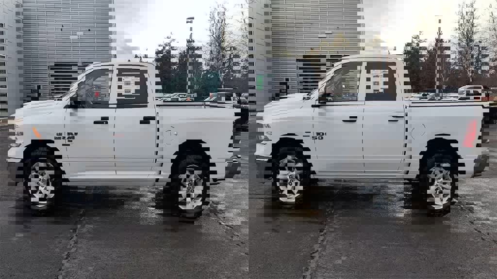 Used 2023 RAM 1500 Classic SLT image 5