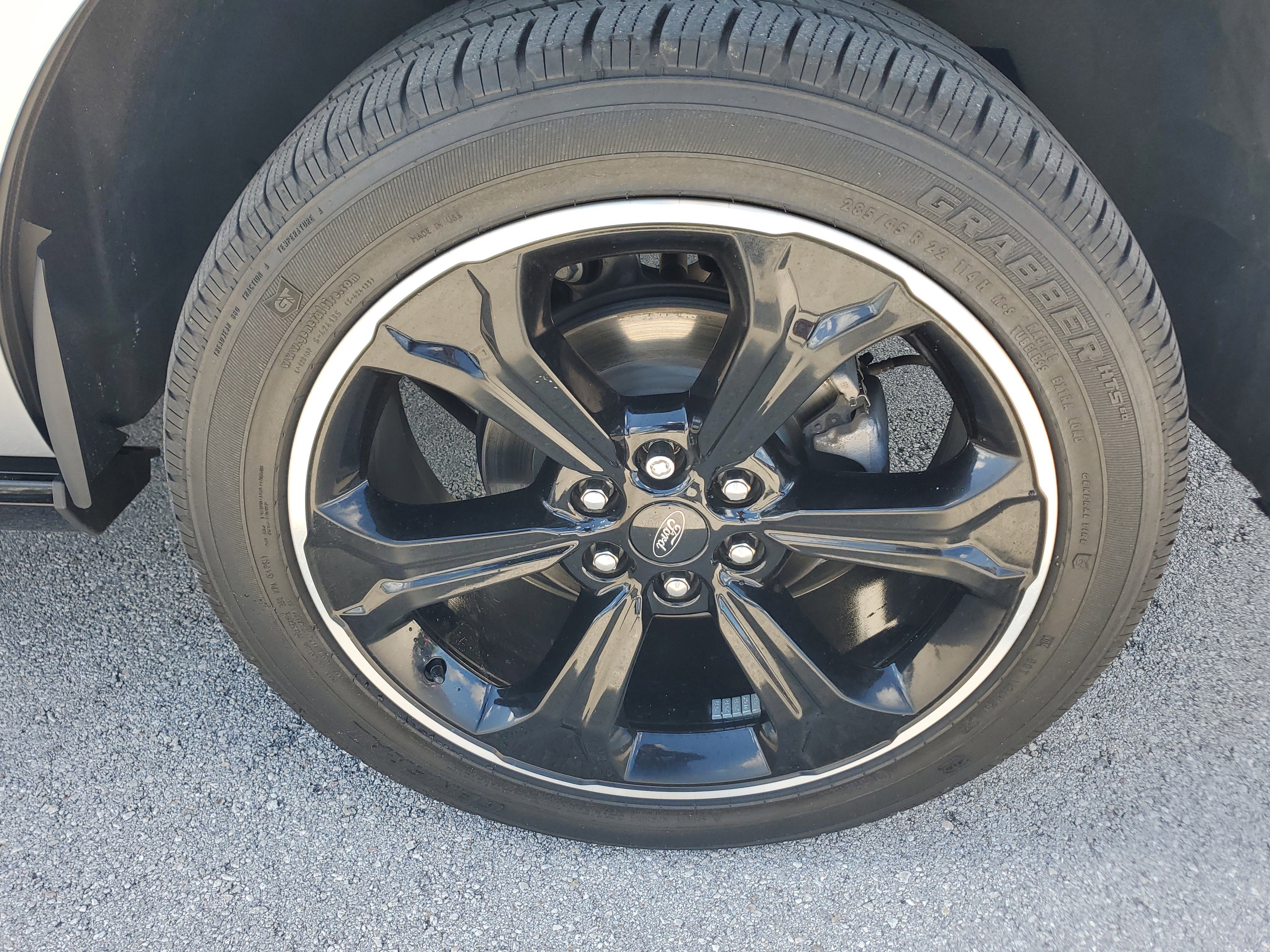 Used 2023 Ford Expedition Limited image 31