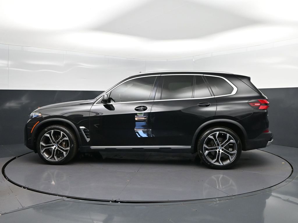Certified 2024 BMW X5 sDrive40i w/ Premium Package RWD image 4