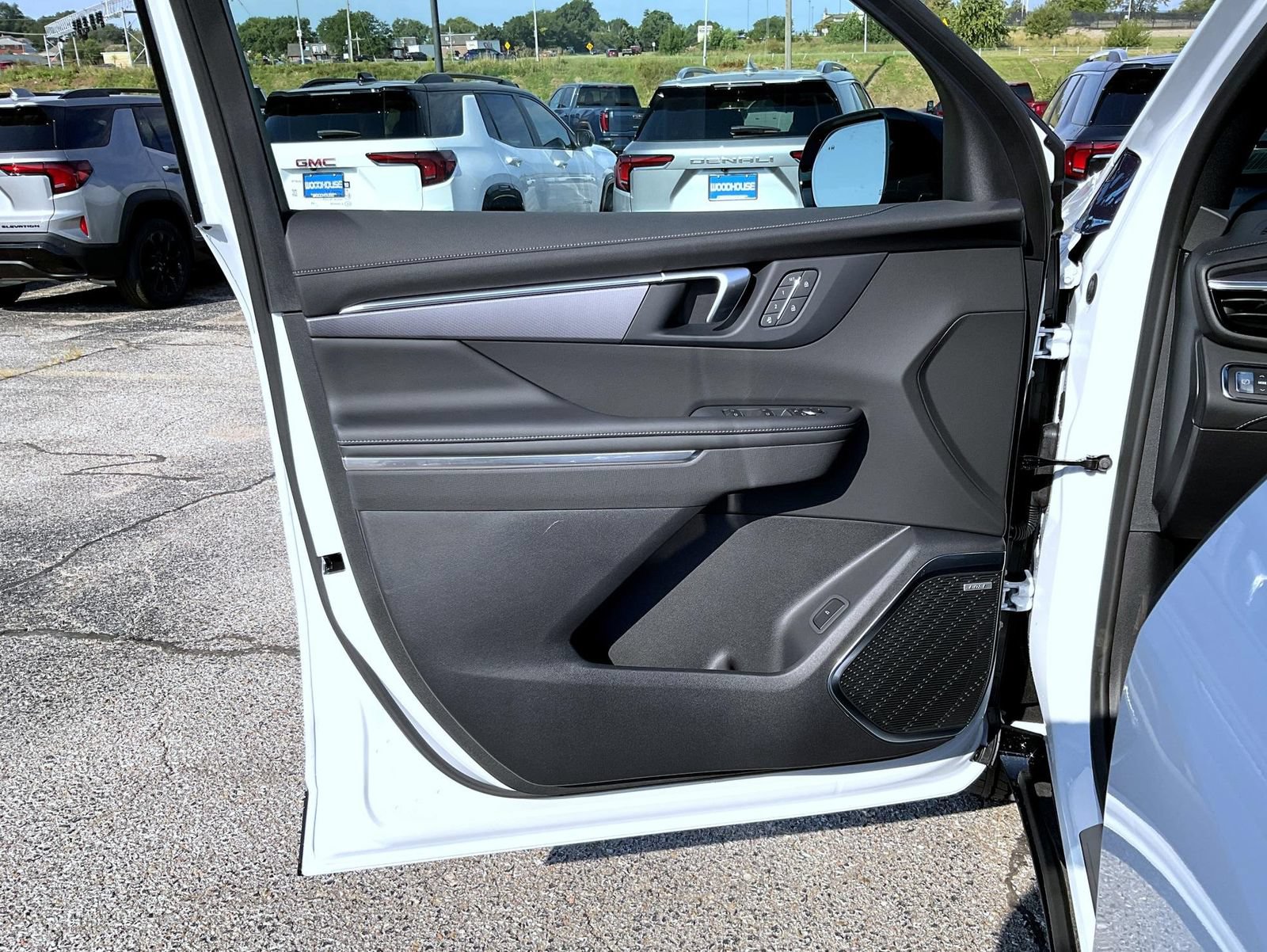 New 2026 Buick Enclave Sport Touring w/ Power Package AWD/4WD image 9