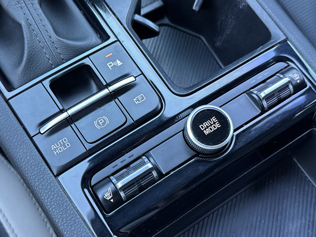 Used 2025 Kia K5 GT-Line w/ GT-Line Premium Package FWD image 31