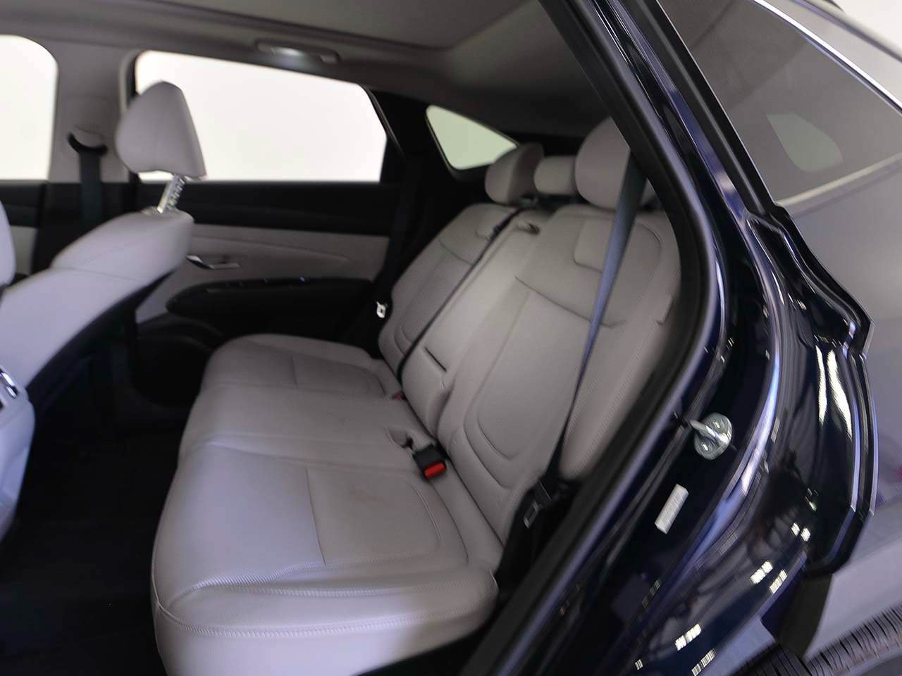 Used 2025 Hyundai Tucson Limited AWD/4WD image 11
