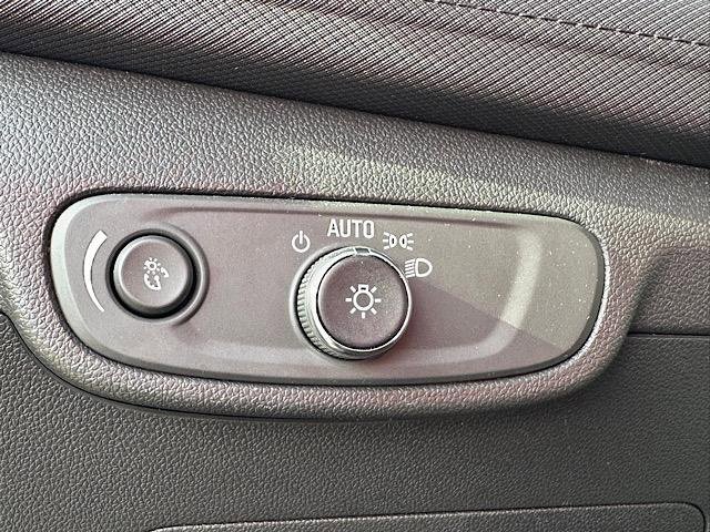 Used 2024 Chevrolet TrailBlazer LT image 30