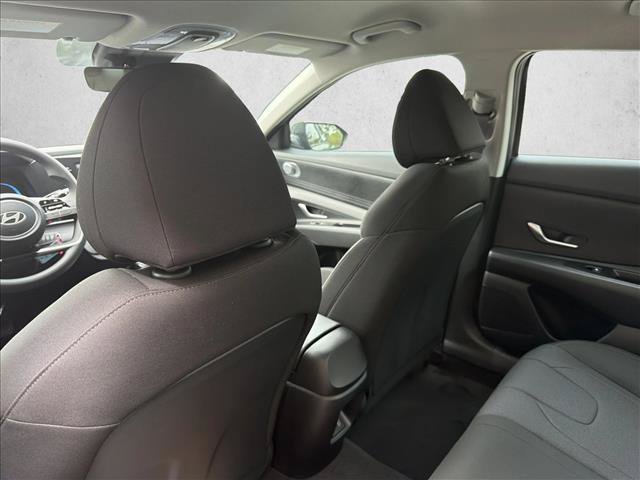 New 2026 Hyundai Elantra SE FWD image 21