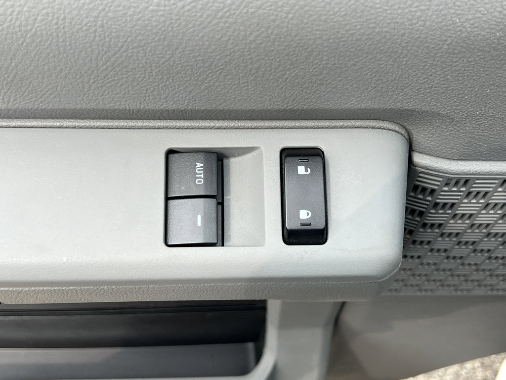 New 2026 Ford E-450 and Econoline 450 Super Duty w/ Power Equipment Group image 10