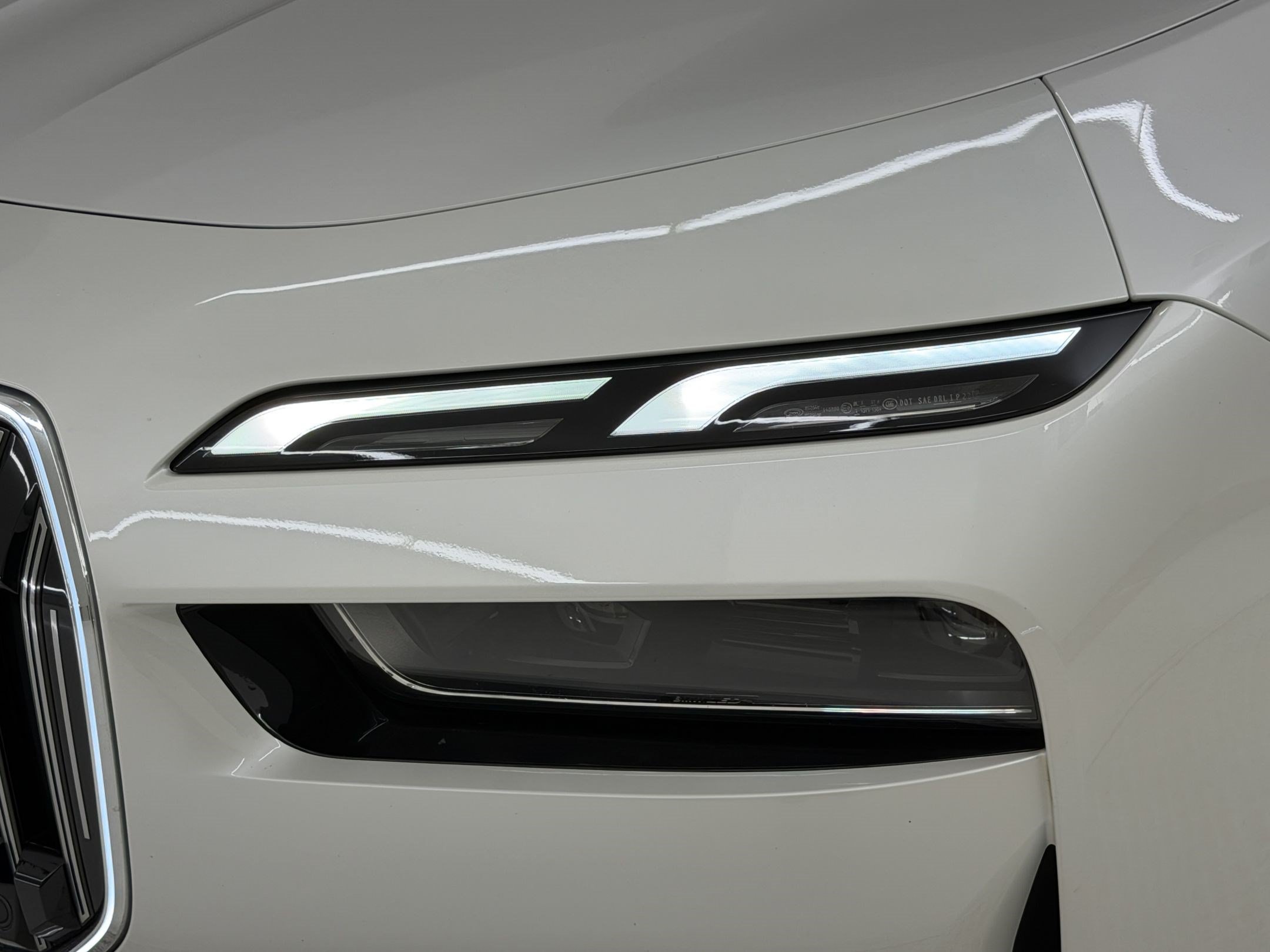 Certified 2023 BMW i7 xDrive60 AWD/4WD image 13