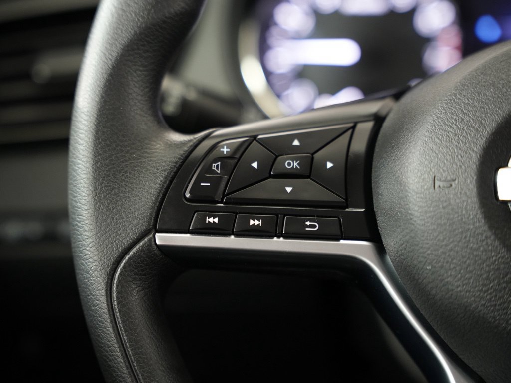 Used 2018 Nissan Rogue Sport S FWD image 12