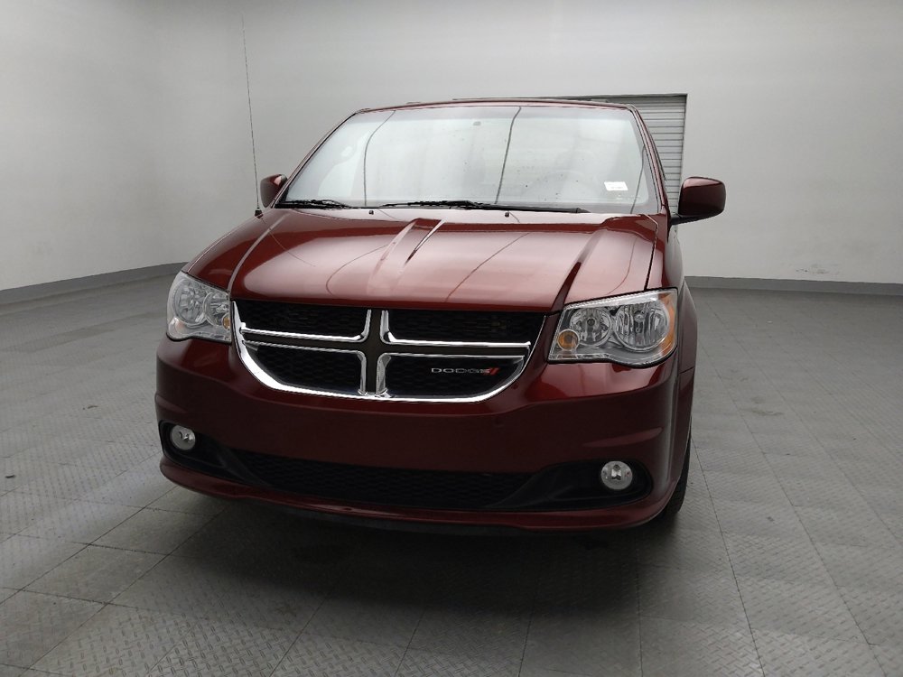 Used 2017 Dodge Grand Caravan SXT image 15